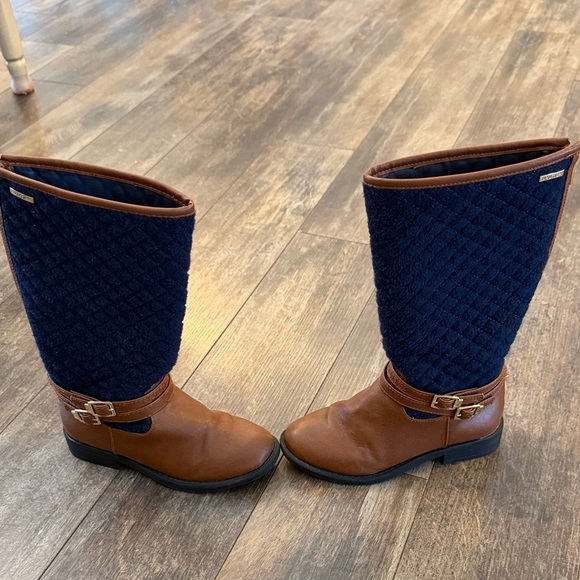 Nautica Navy Quilted and Brown Boots - Picture 7 of 13